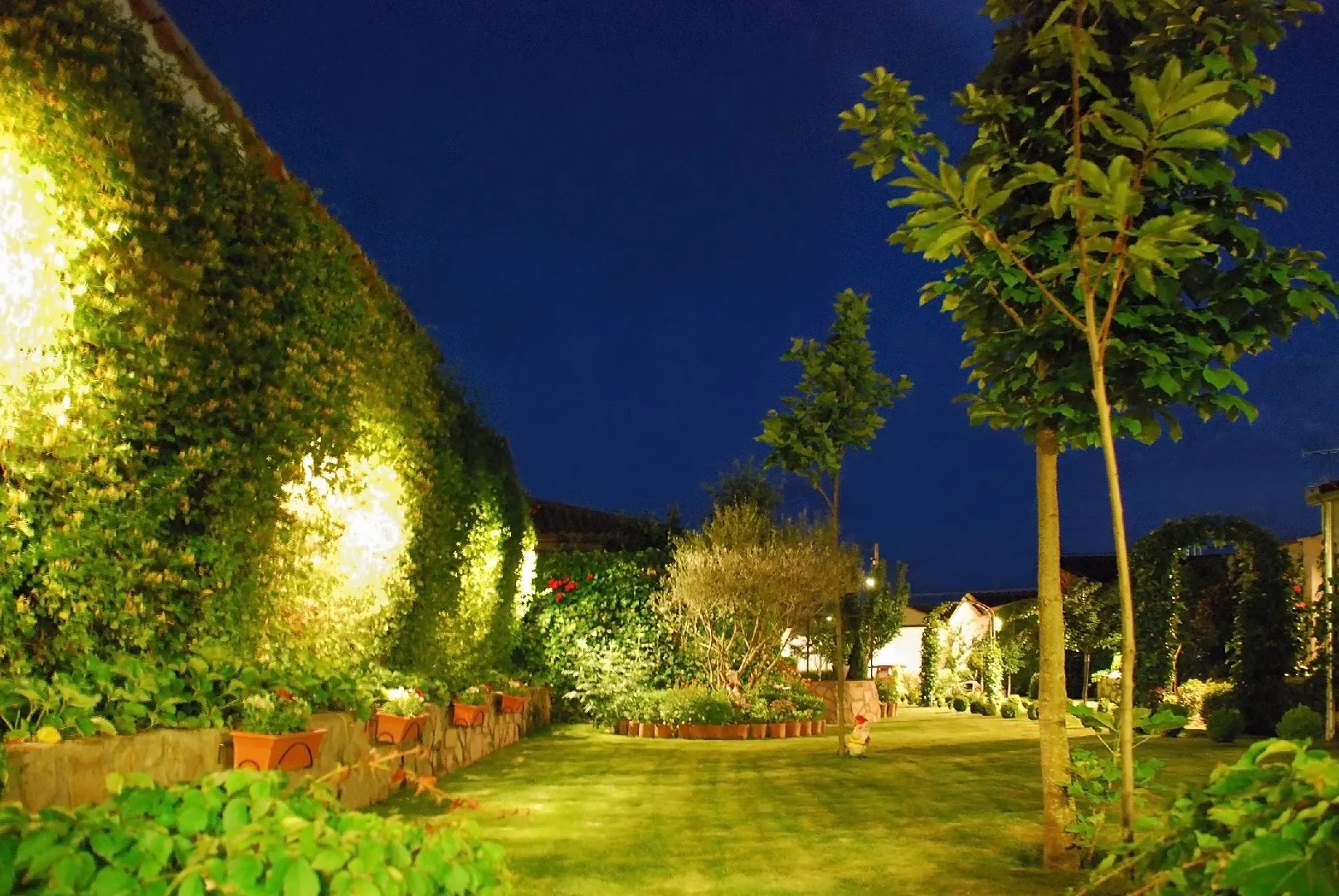 image.title How to Illuminate Your Garden: Top Tips for Lighting Installation